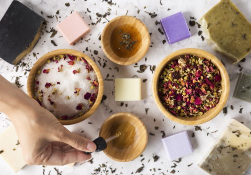 top-view-natural-skincare-products top-view-natural-skincare-products